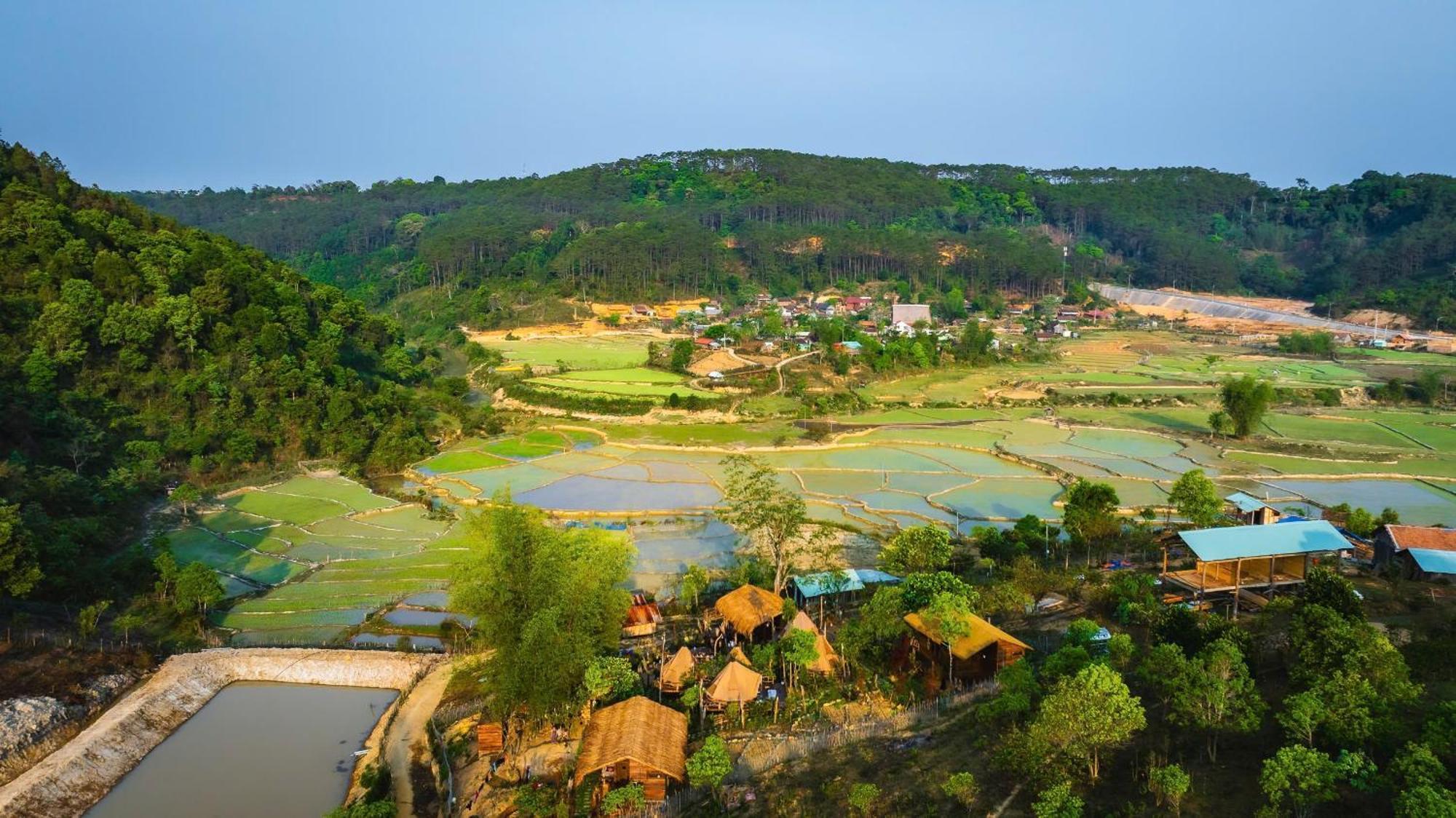 Nha Trong Ban - Homestay Mang Den Kon Von Kla Eksteriør bilde